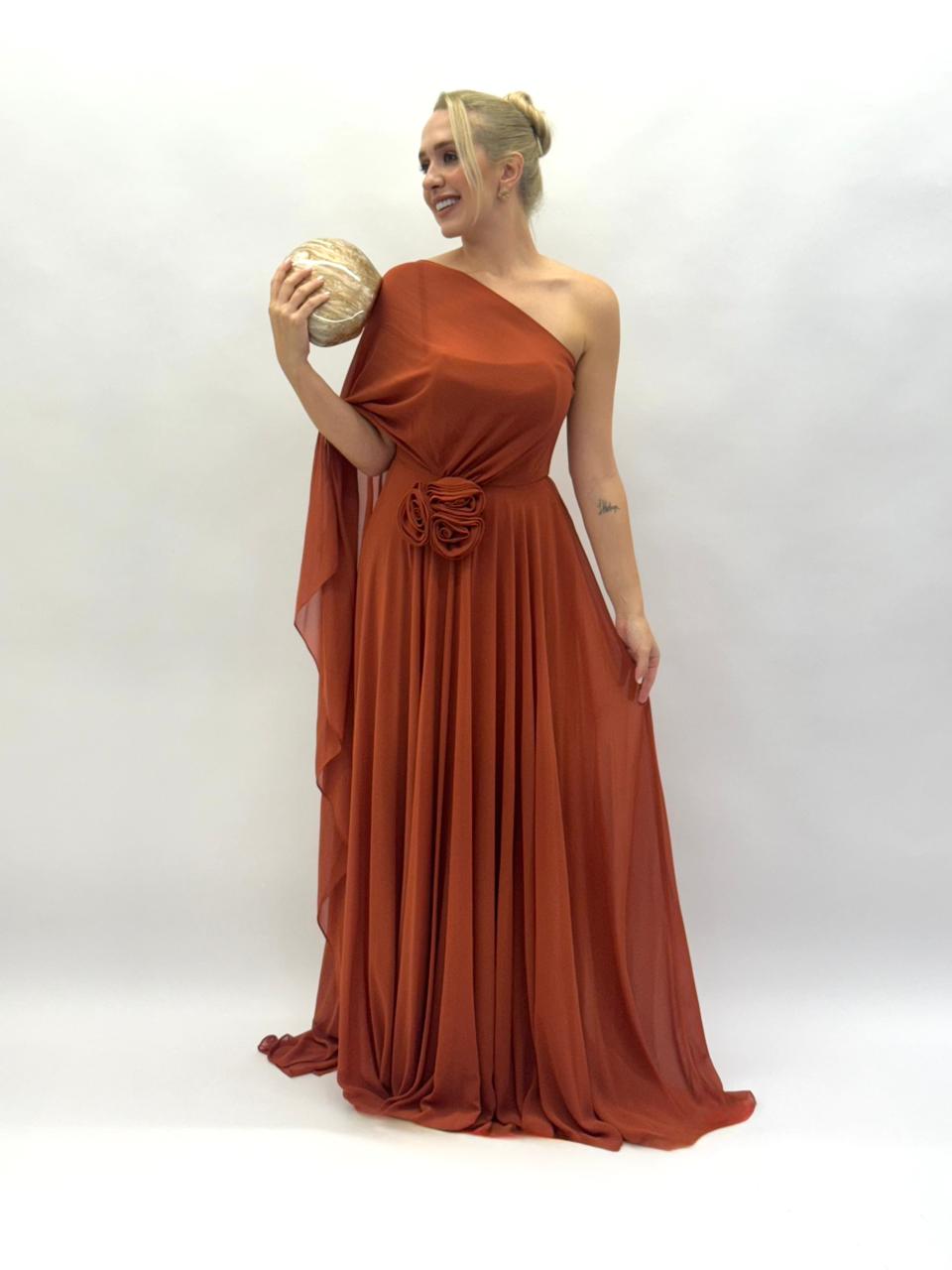 Vestido de Festa em musseline um ombro com flor - COD 1025
