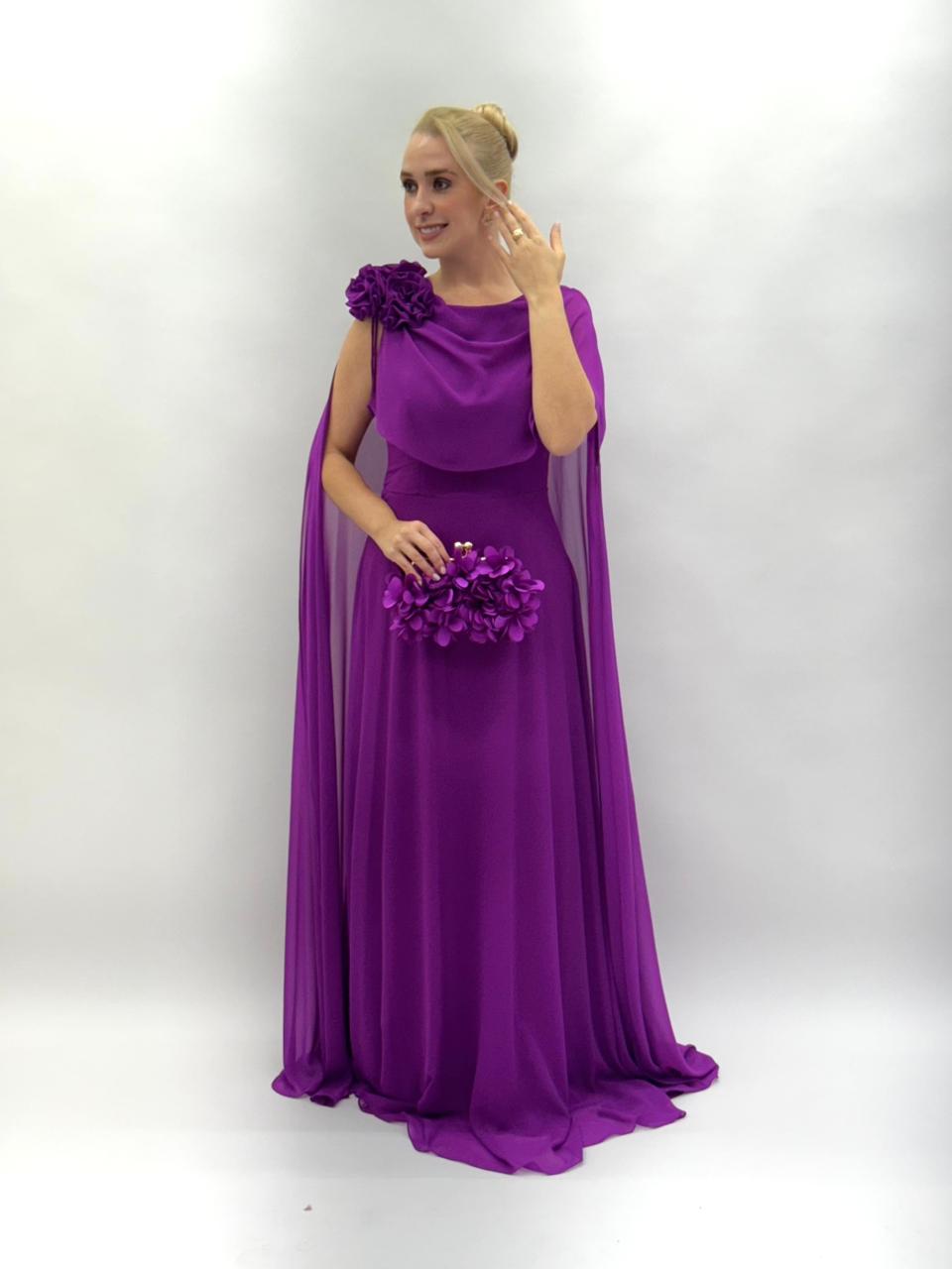 Vestido em musseline com capa e flor - COD 1022
