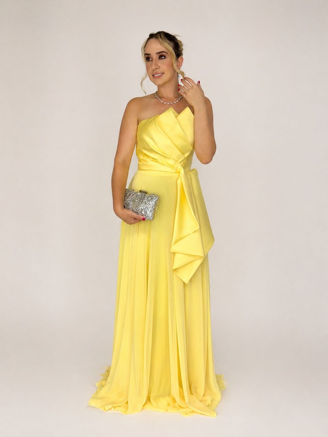Vestido de festa assimétrico tomara que caia - Saia fluida - COD 1001