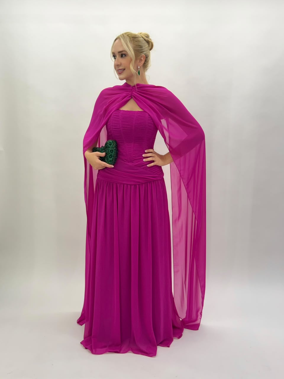 Vestido de Festa tomara que caia com capa e corpo baixo em musseline - COD 1026