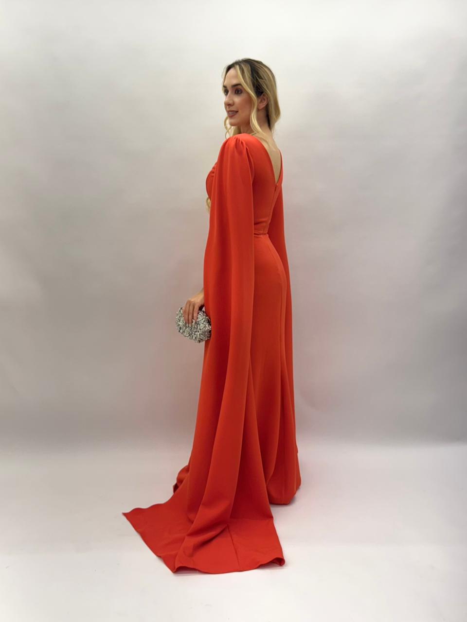 Vestido de Festa em crepe com capas longas - COD 1009