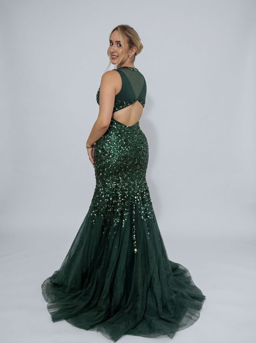 Vestido de festa bordado em pedrarias modelo semi sereia Verde esmeralda  - COD 5007