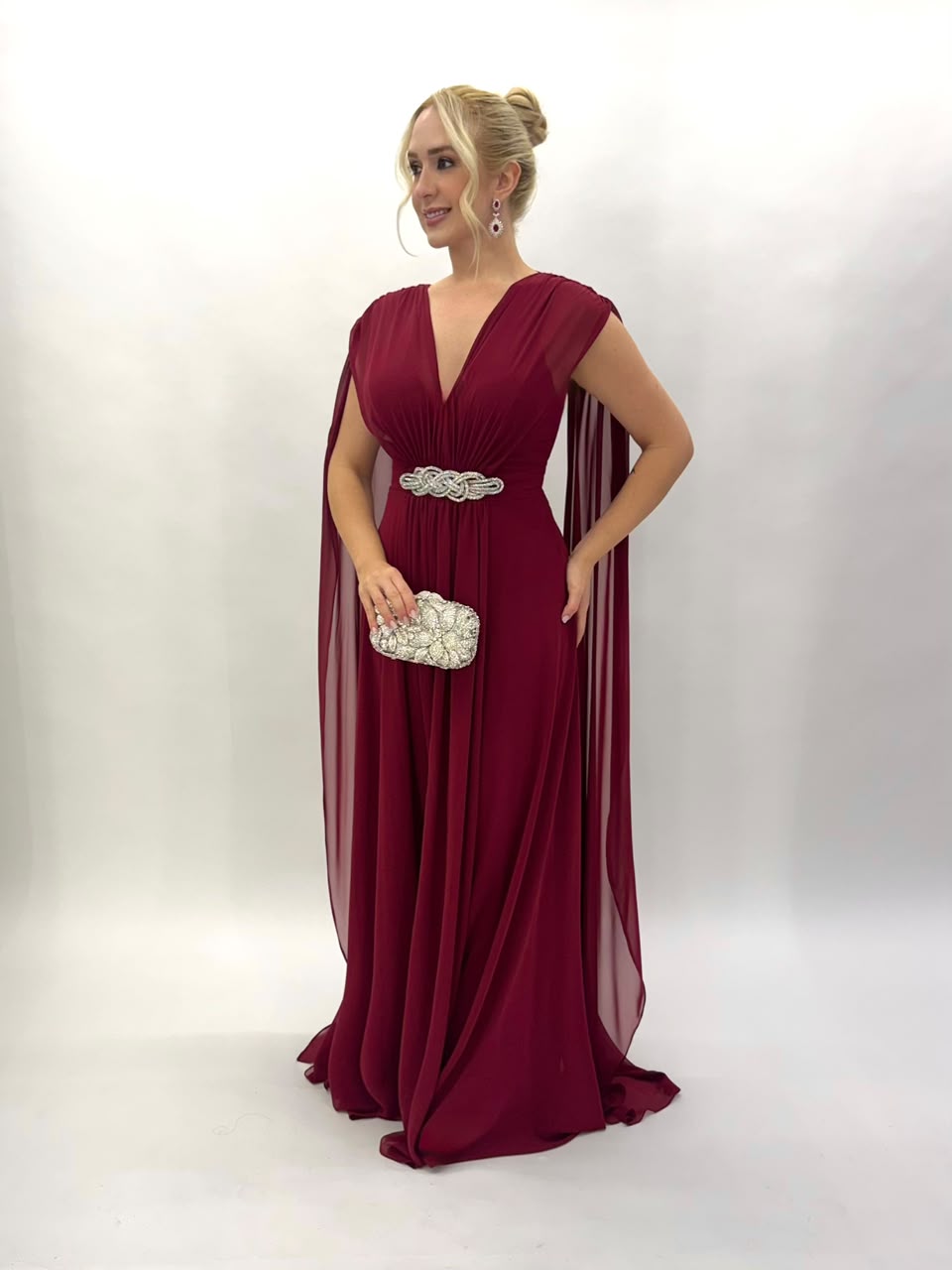 Vestido de Festa manga capa todo em chiffon com detalhe brilhoso  - COD 1017