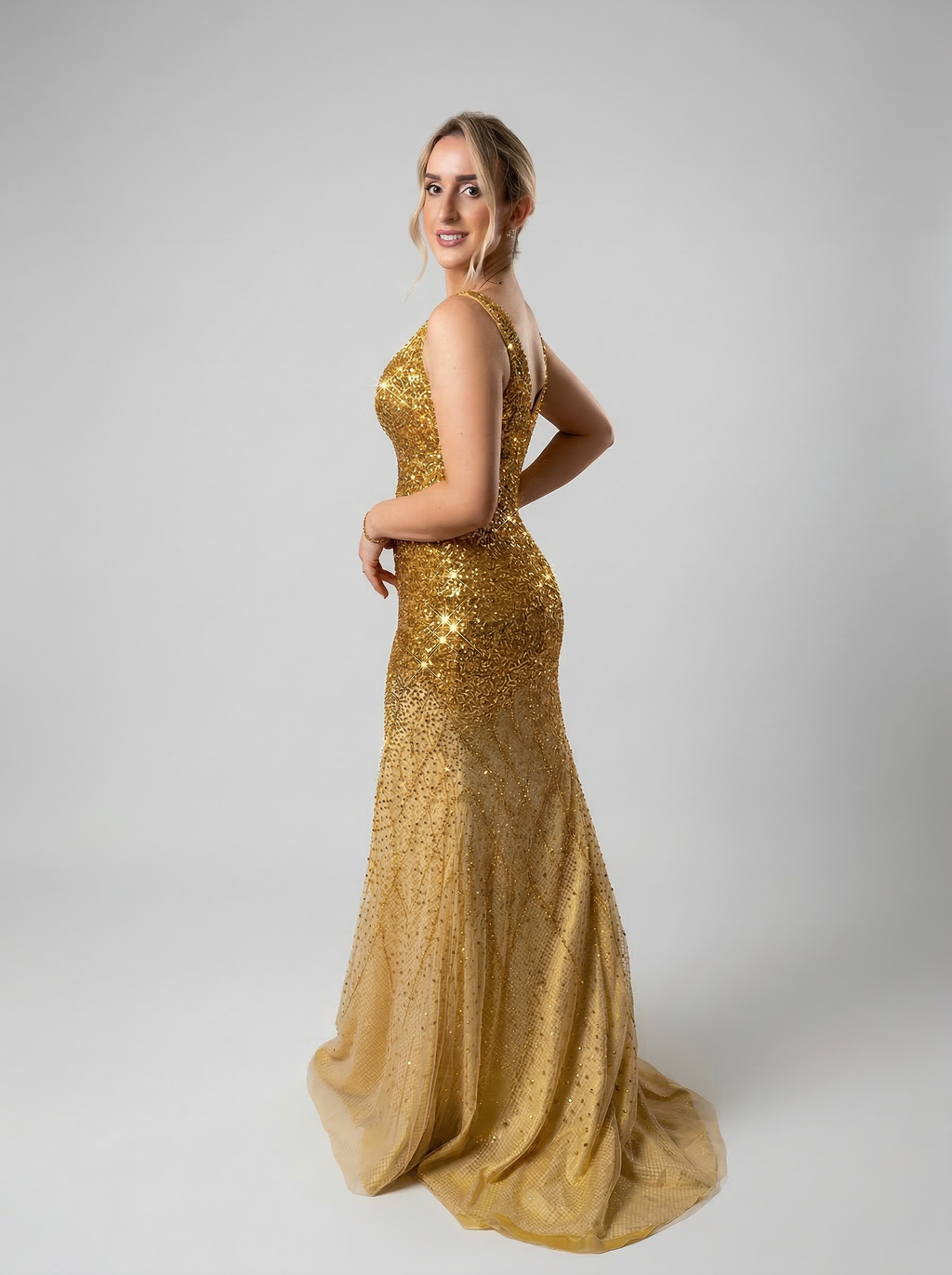 Vestido de festa semi sereia bordado em pedrarias - COD 5003