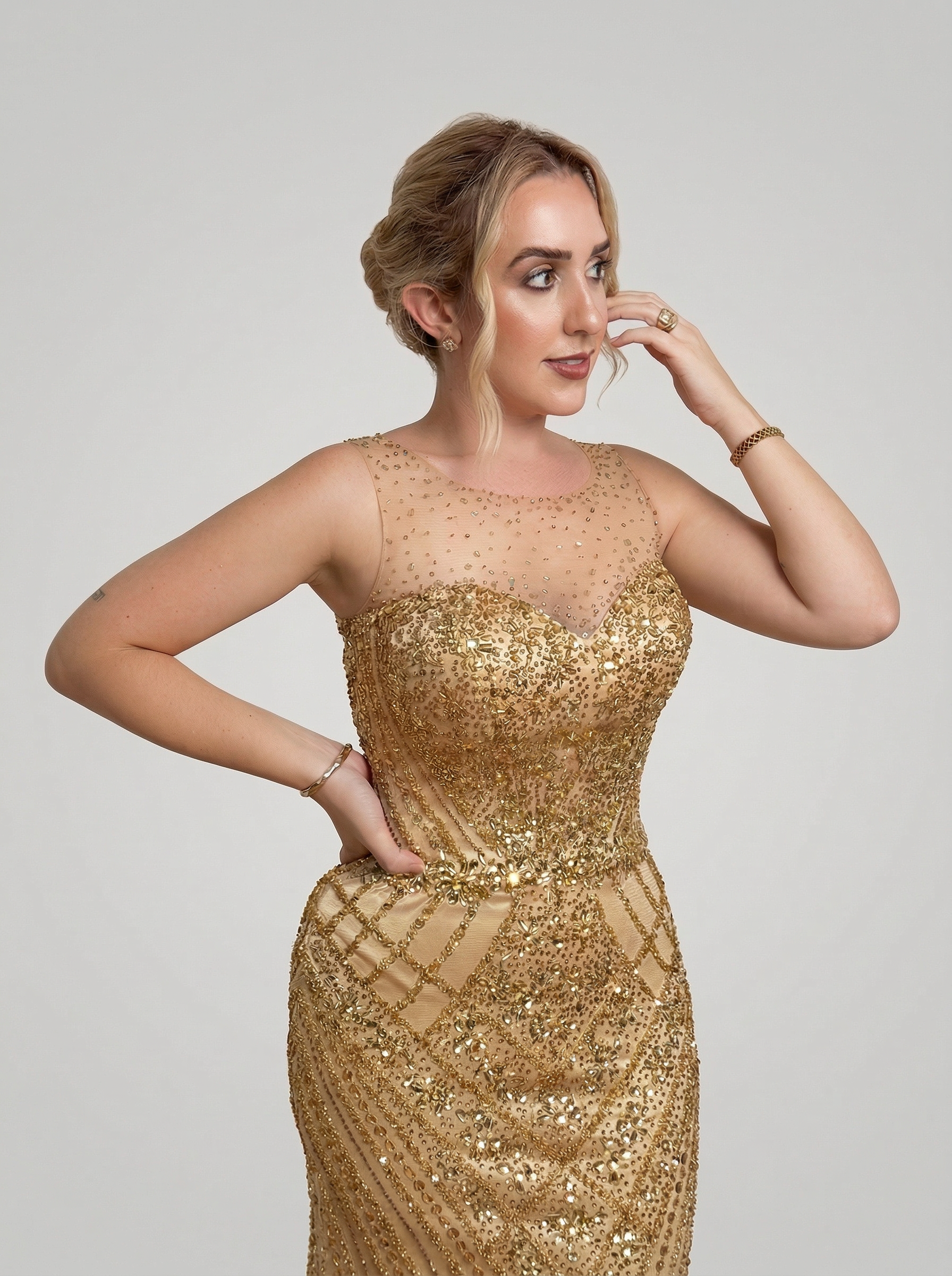 Vestido de Festa bodado em pedrarias semi sereia decote coração - COD 5004