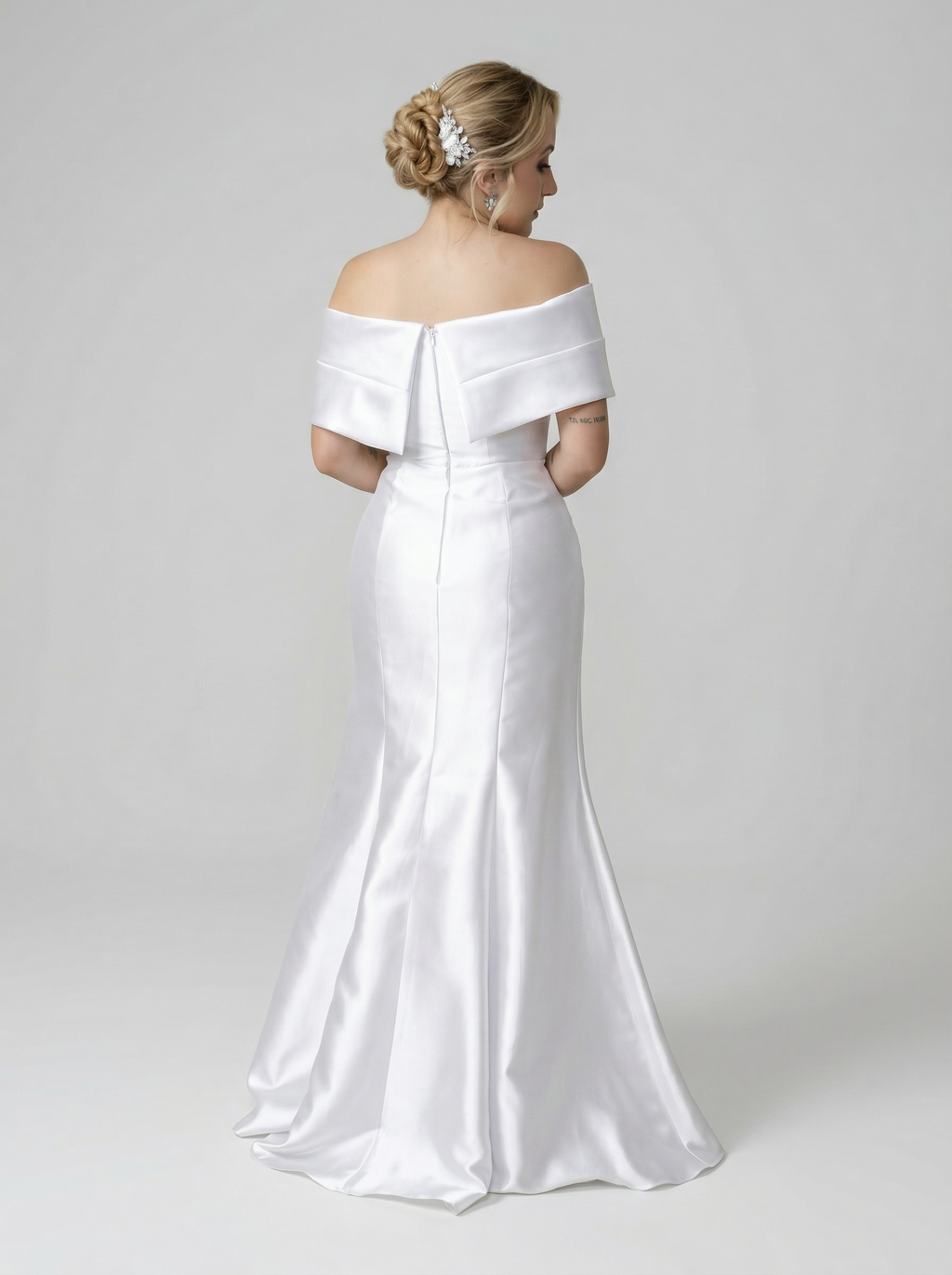 Vestido de Noiva ombro a Ombro semi sereira com fenda - COD 4006