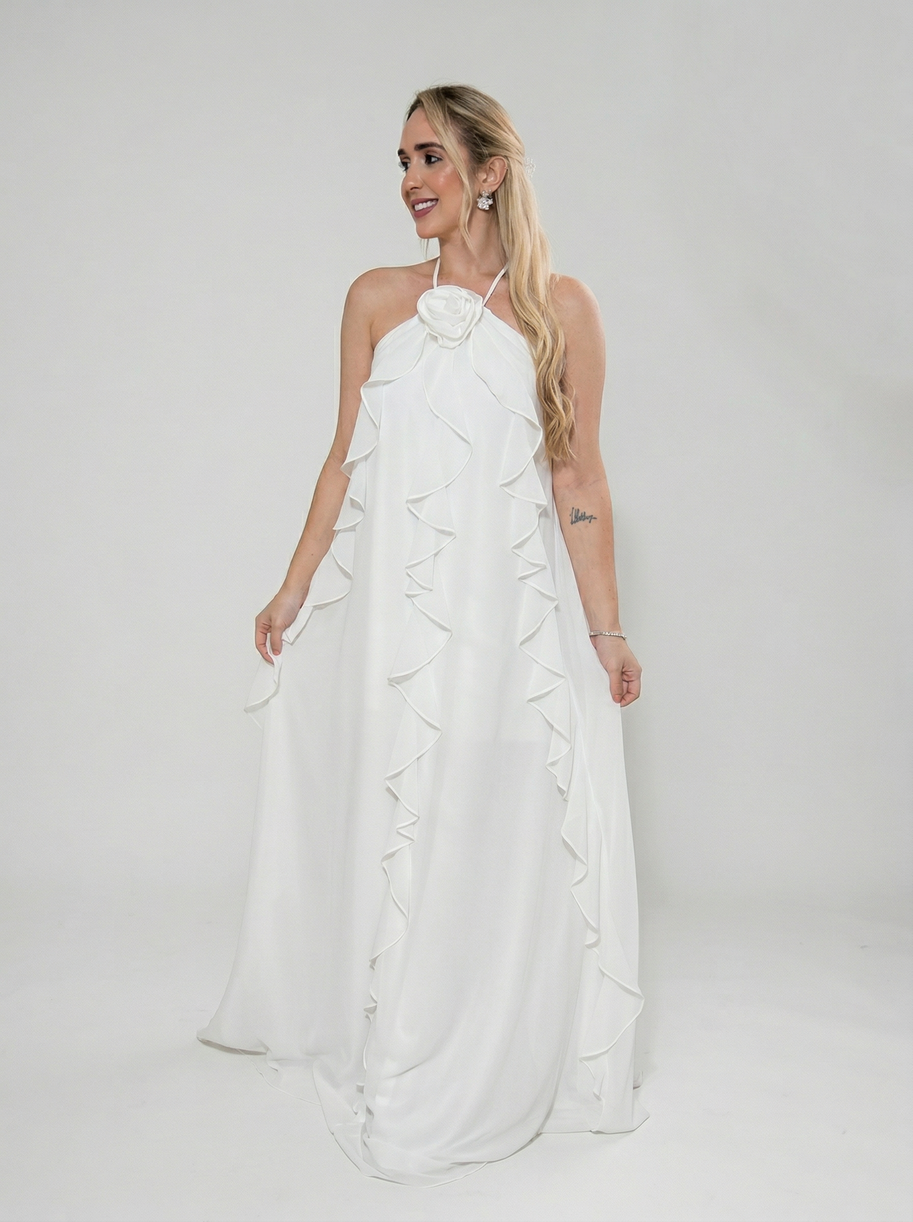 Vestido de noiva frente unica com babados verticais - COD 4004