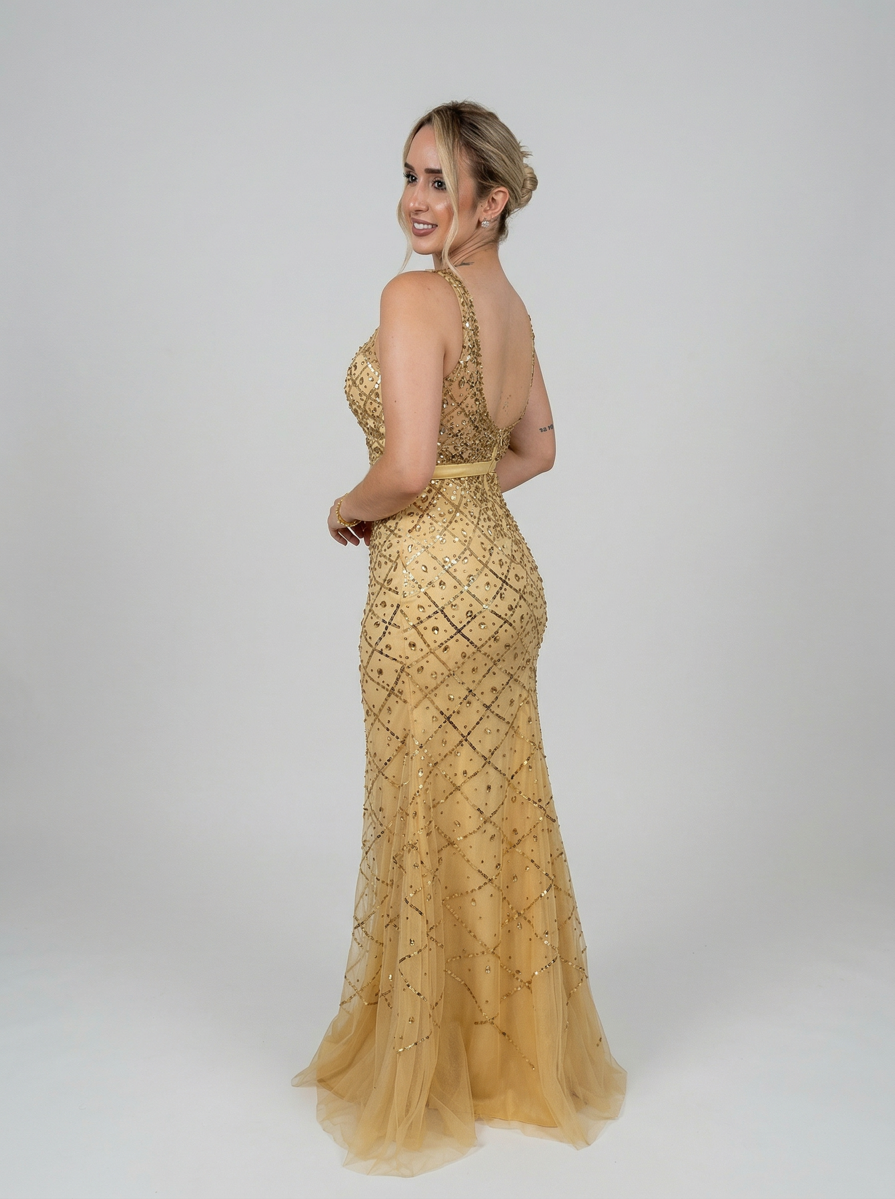 Vestido de Festa Bordado em pedrarias dourado - COD 5006