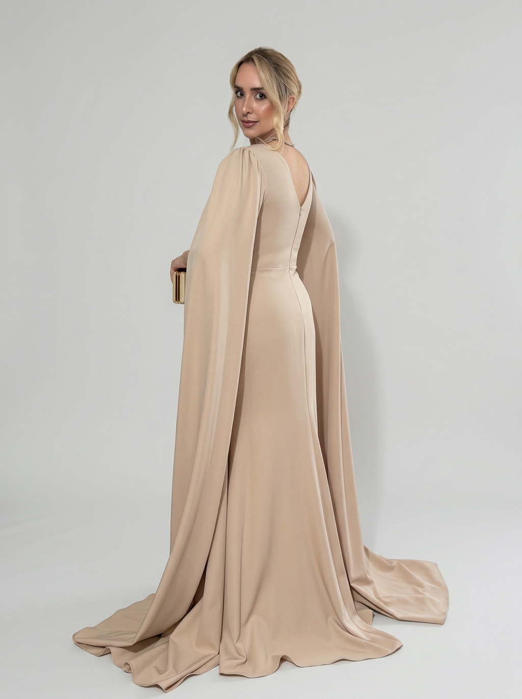 Vestido de Festa em crepe com capas longas - COD 1009