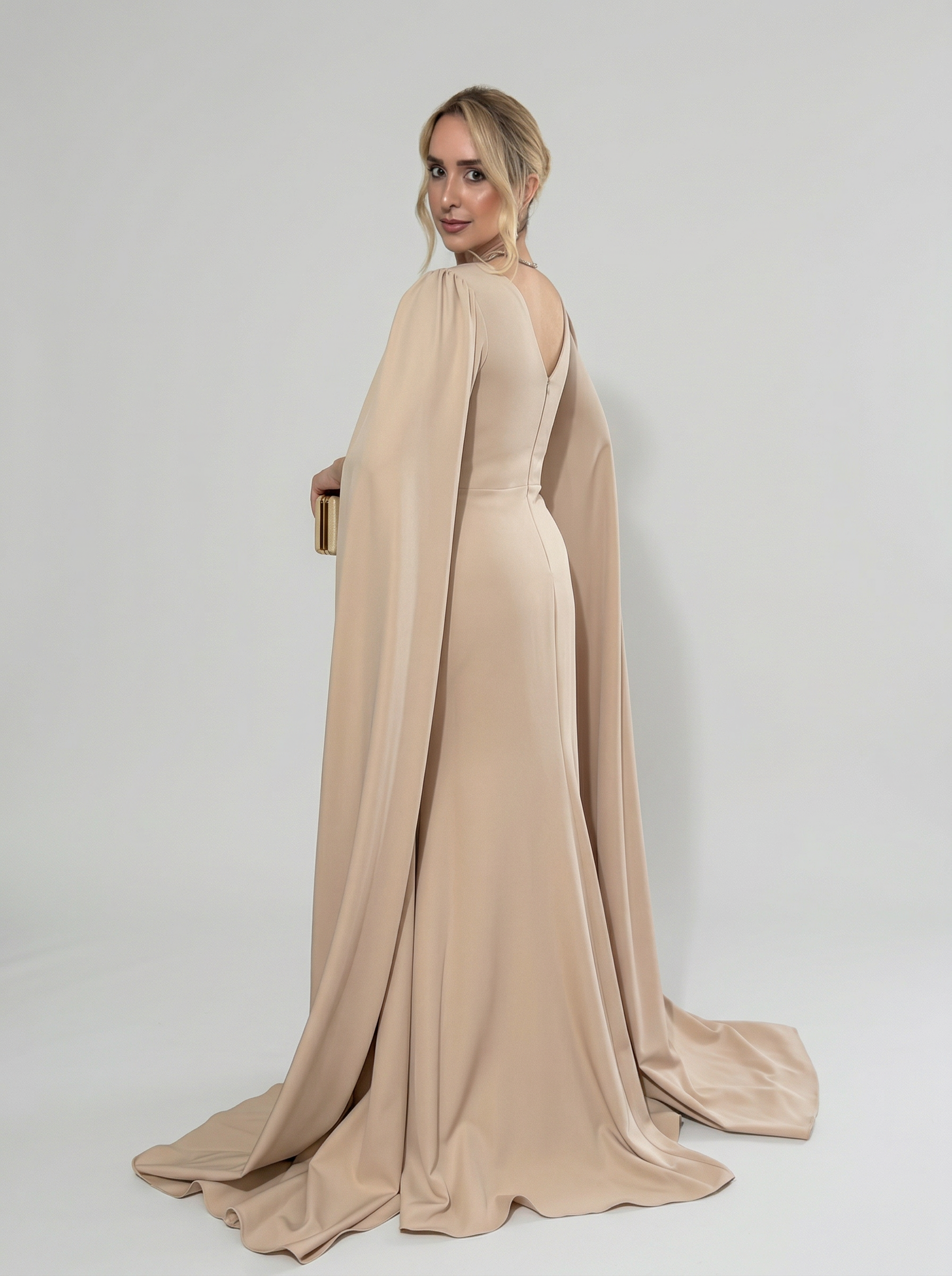 Vestido de Festa em crepe com capas longas - COD 1009